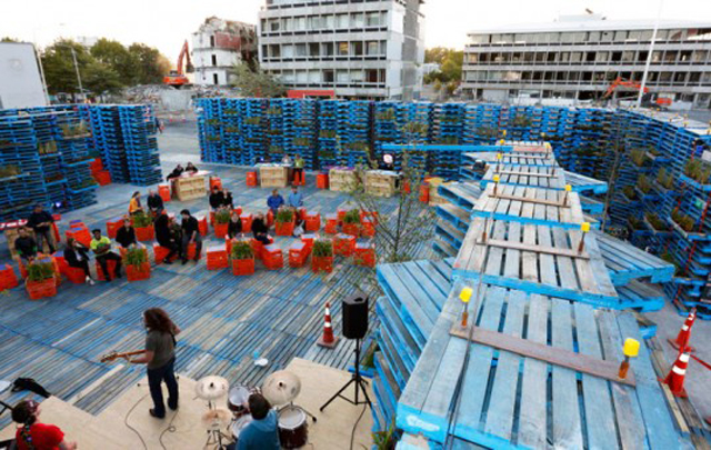 pallet-pavilion-gap-filler-2-537x340.jpg