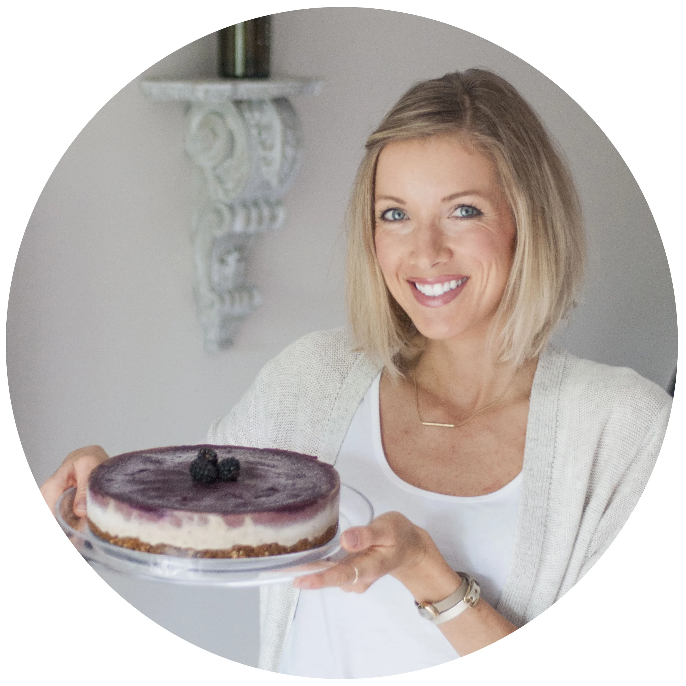 Fruit Can Be Fun: Rad Raw Blackberry "Cheesecake"