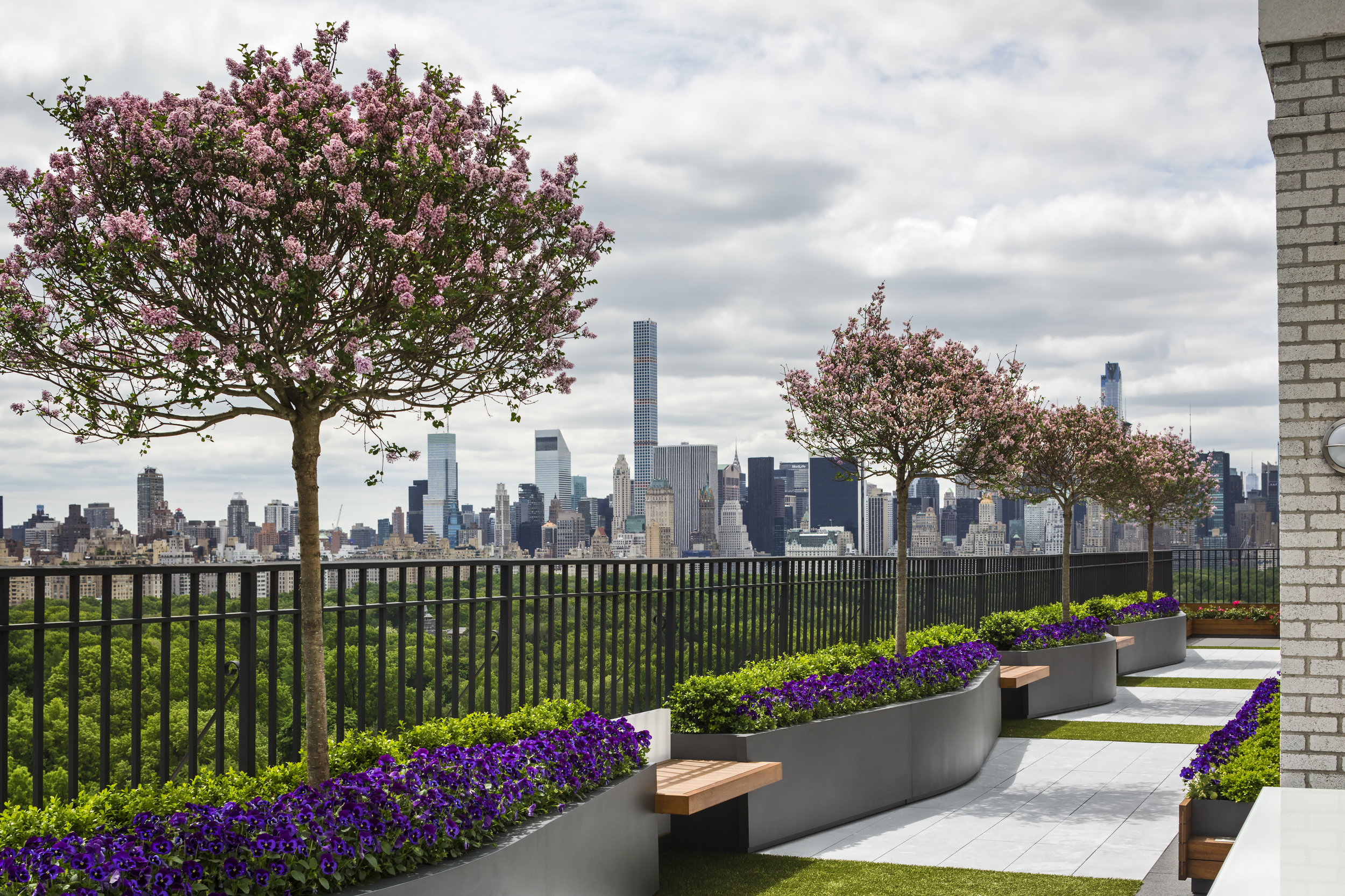 Fuse Planter System - LED Toe Kick Lighting - Custom Anthracite Powder Coat - Ore Designs Inc. - NYC  (19).jpg