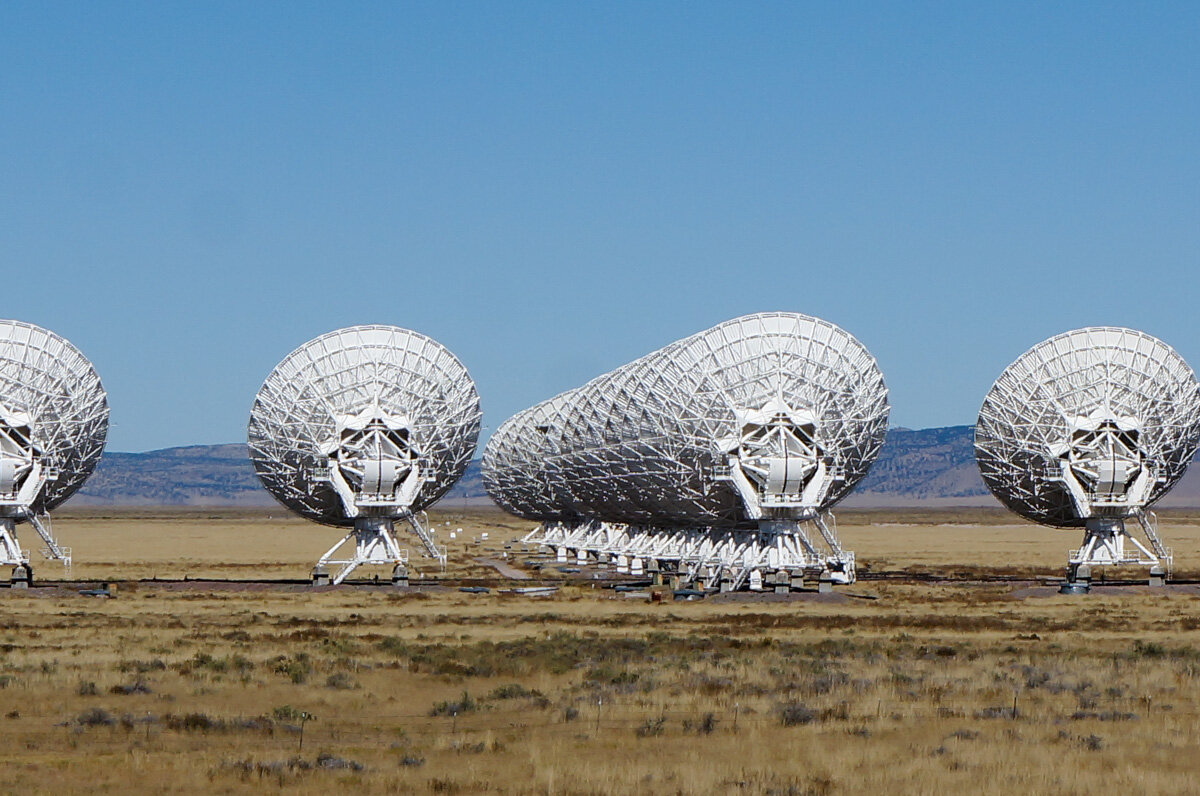 Visual stacking at the Very Large Array, Plains of San Agustin, New Mexico. Photo by Henry Brown..jpg