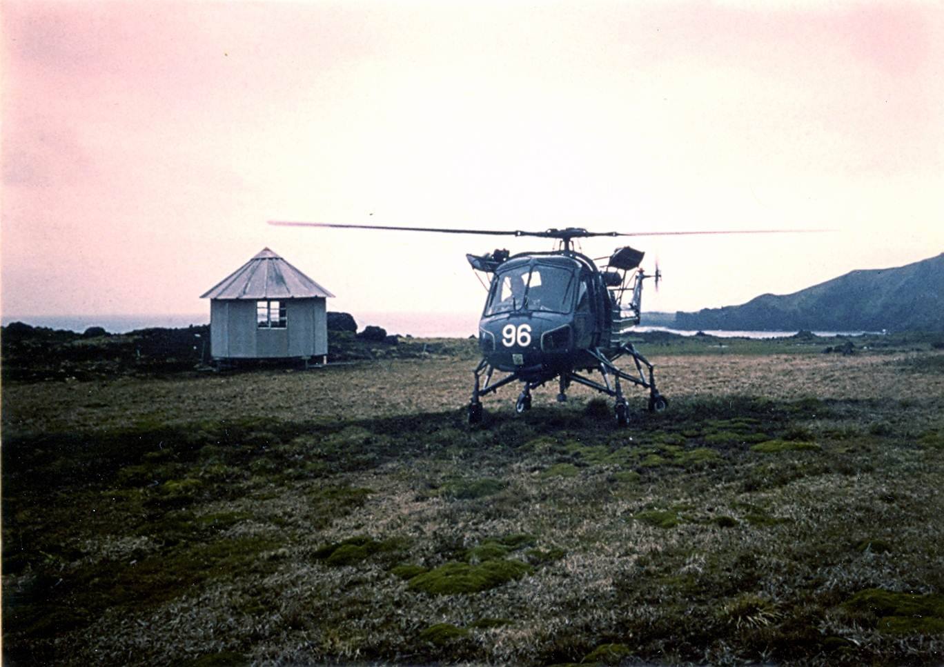 The Rooks Peninsula rondavel ~1974. It blew away shortly after being erected. 