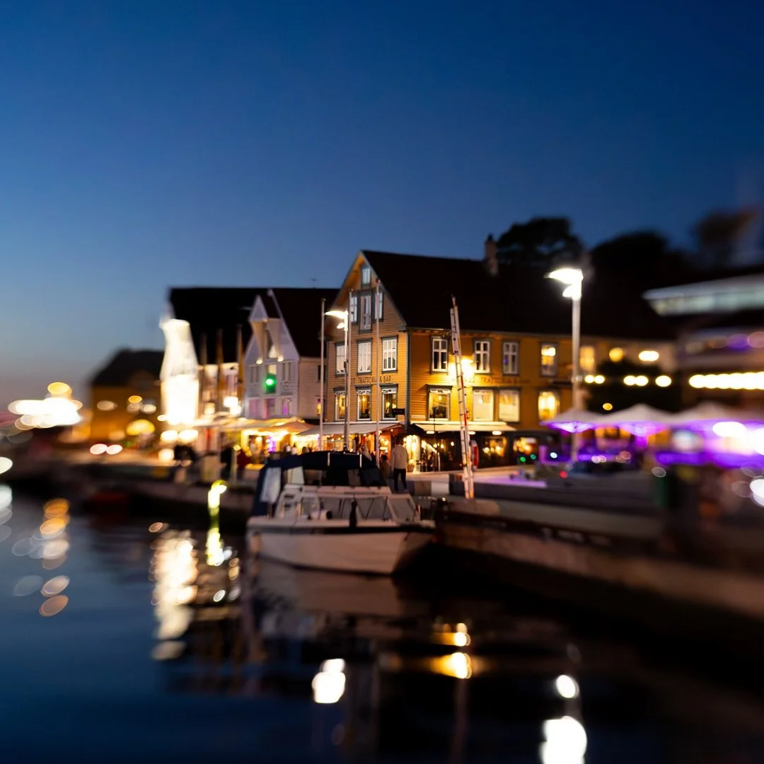 👀The @lensbabyusa SOL45 in action! 

Still figuring this lens out but a lot of fun to play with 😀 

I also popped up a quick tutorial on using this lens over on my YouTube channel - you can find a link to it on stories or just leave a comment below