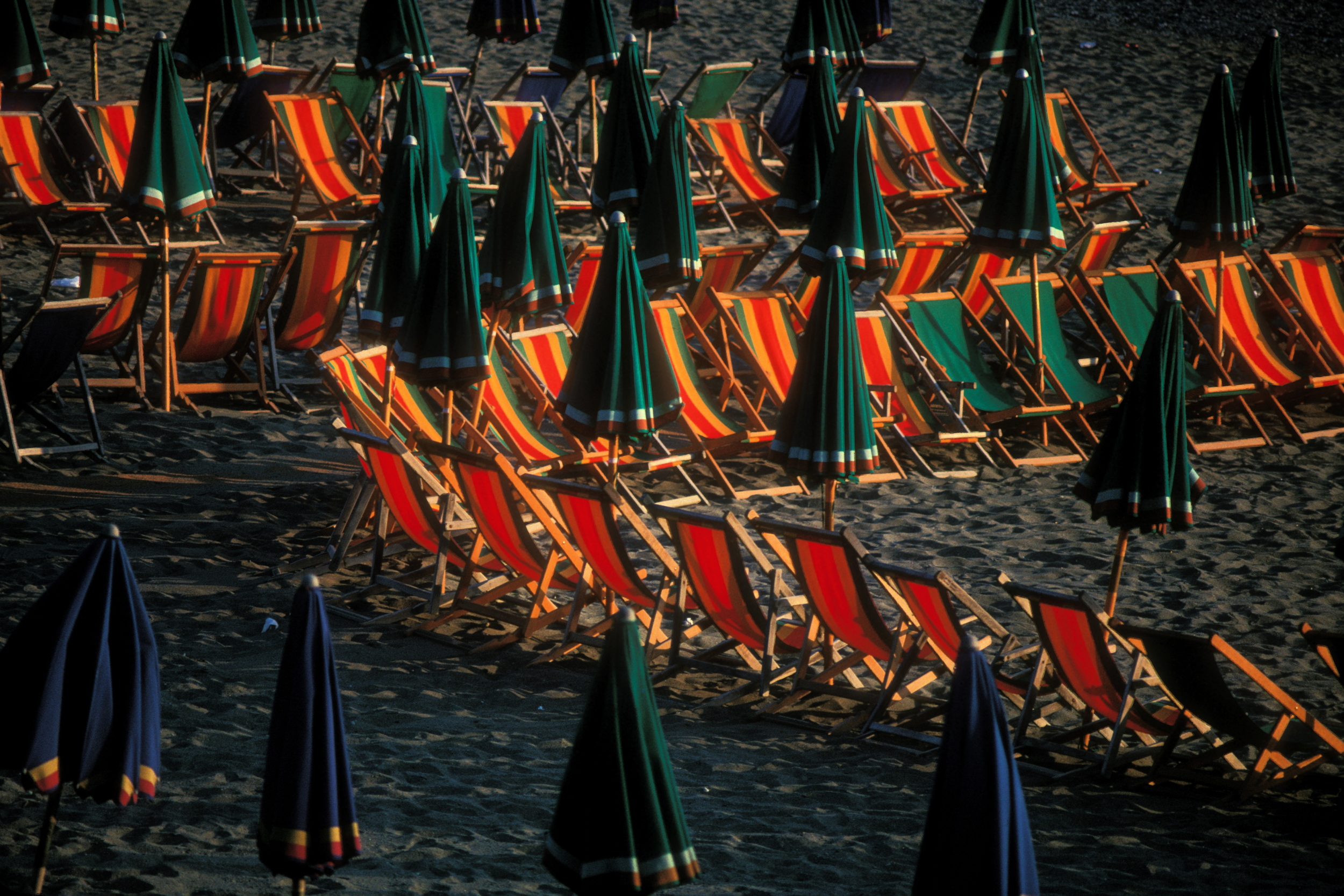 BEACH CHAIRS, MONTE ROSSO .jpg