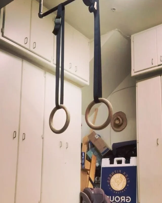 Legs and core work from the old #homegym This is a #latergram since my lower back is pissed at me for climbing too many mountains. But hey tomorrow is ALWAYS a new day, a FRESH start, and you better believe a new mountain to CLIMB. Scroll to the last