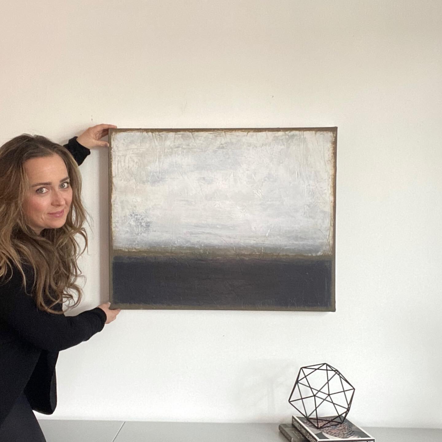 Reality check....
🤍
Here I am, casually straightening one of my newest and fav pieces, as I temporarily hung it in my living room to get a shot of it, and me together...
➖
In a past life, (before I became a mom) I regularly shipped and shlepped and 