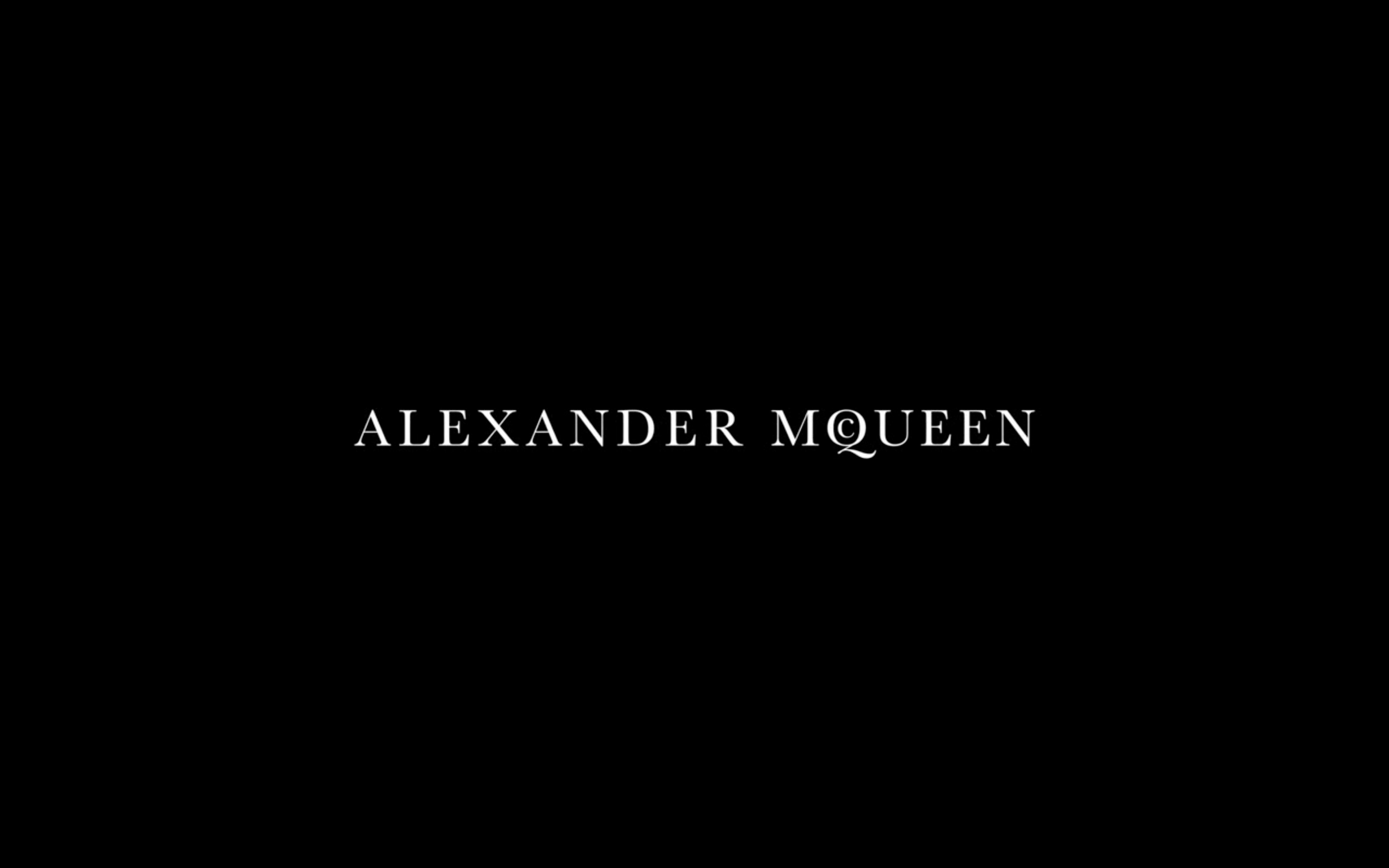 Alexander McQueen (Online Advertisment)