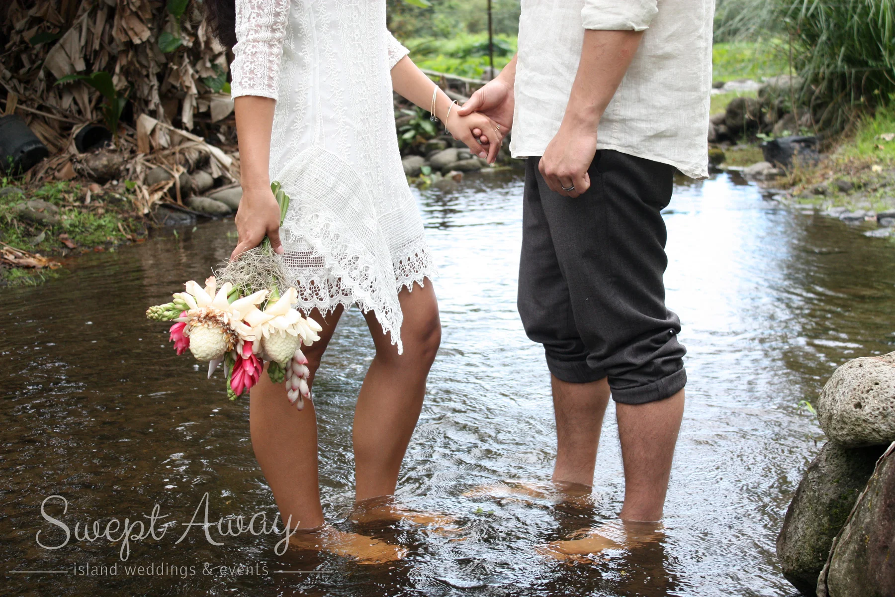 waipioweddingriver2.jpg