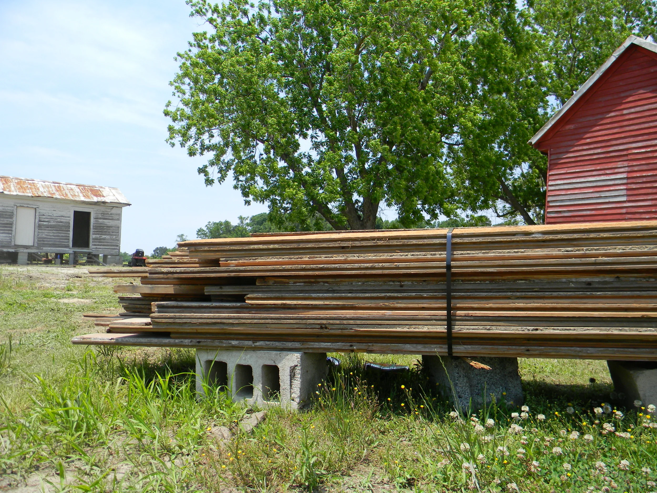 Carolina Farmstead reclaimed lumber