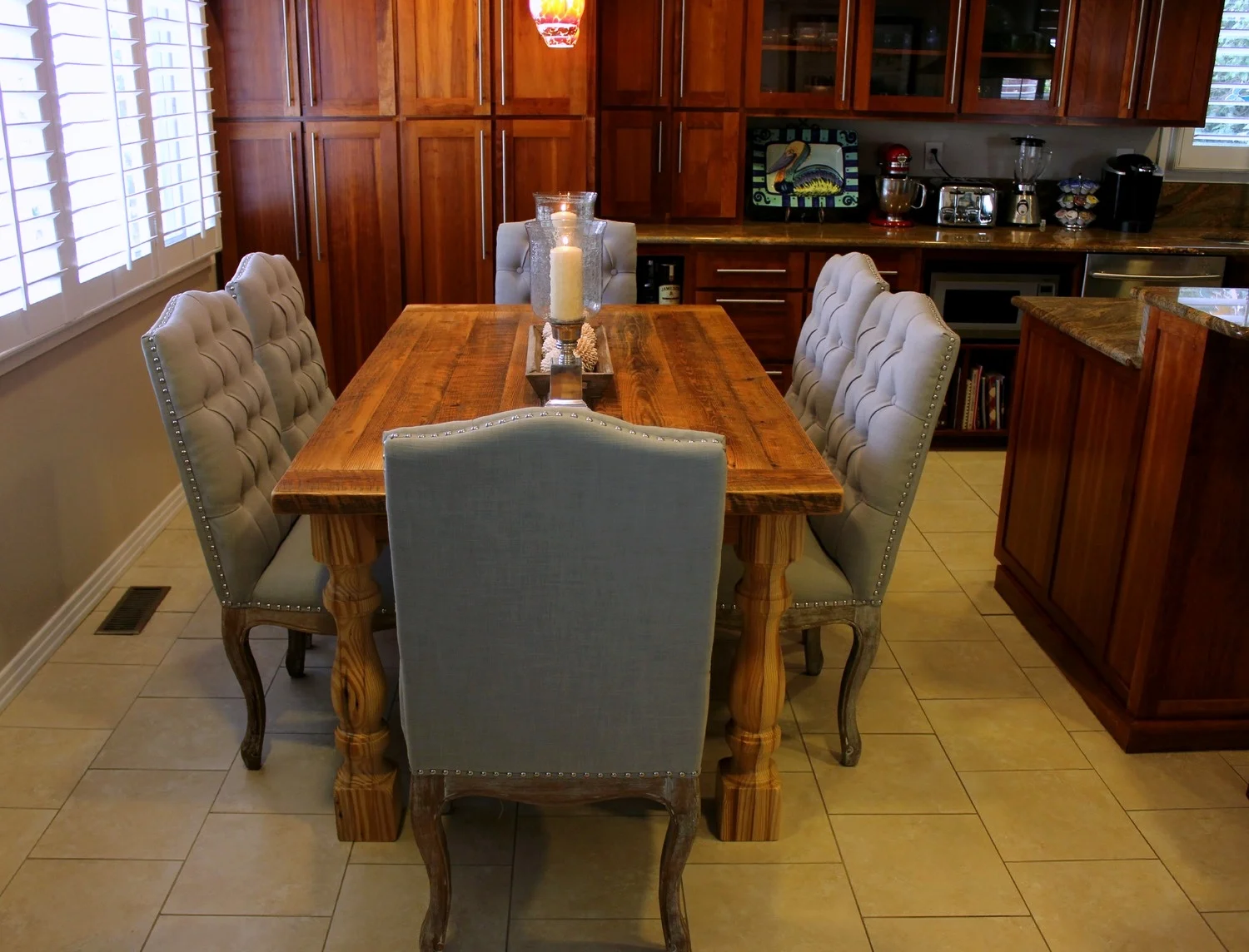 banker-pony-table-5-01.jpg