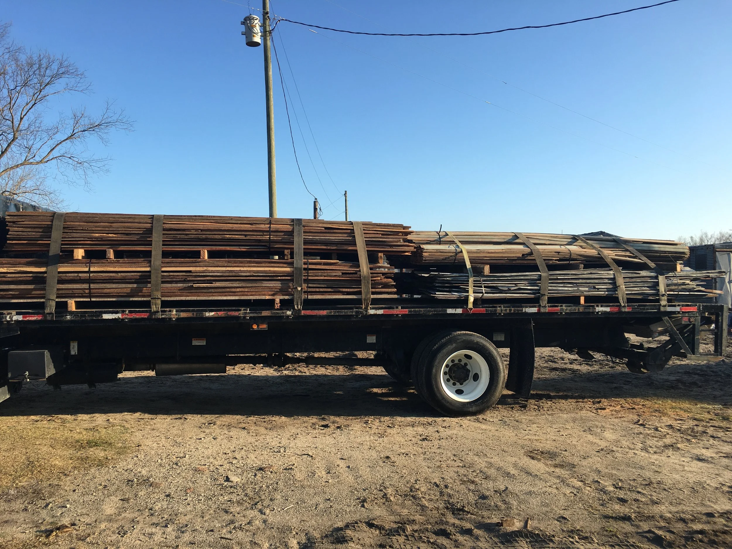 Reclaimed lumber delivery