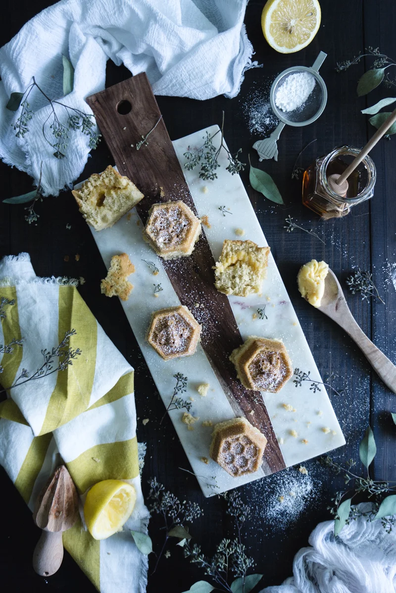 Honeycomb cake