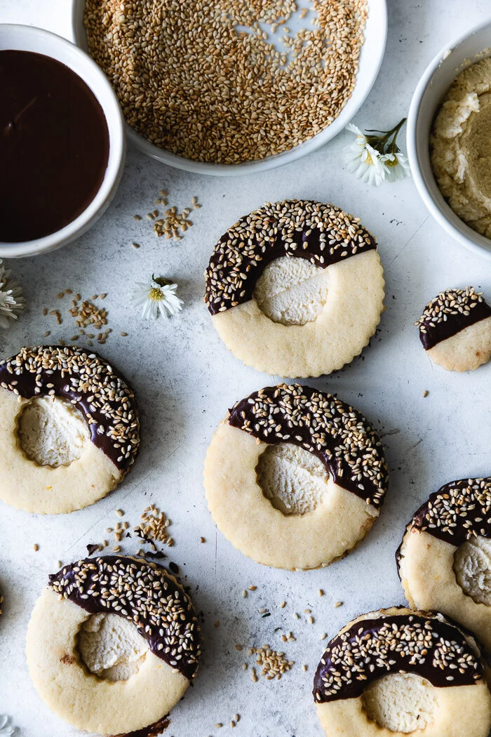 Sugar cookies with tahini buttercream 3.jpg