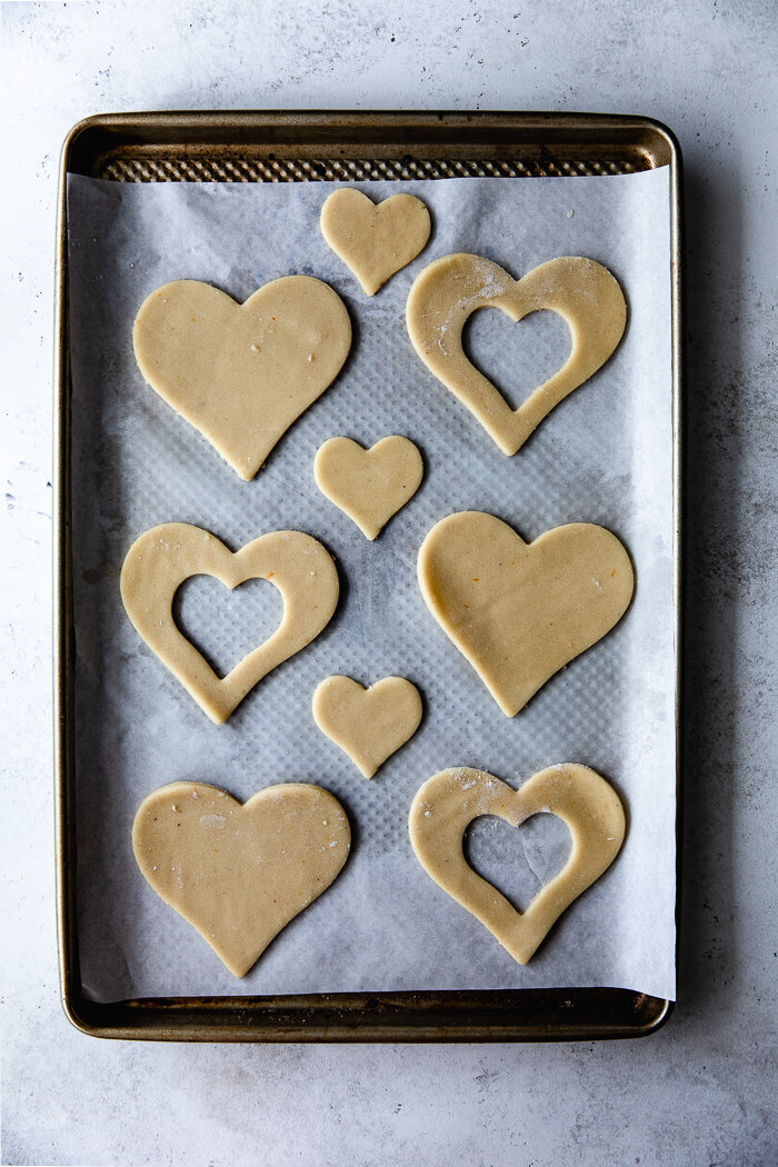 https://images.squarespace-cdn.com/content/v1/5373ea4de4b0cc867098115d/1612910547331-R56IANQ2M3IZ7REJGYZG/nutella+heart+shaped+sugar+cookies+2.jpg