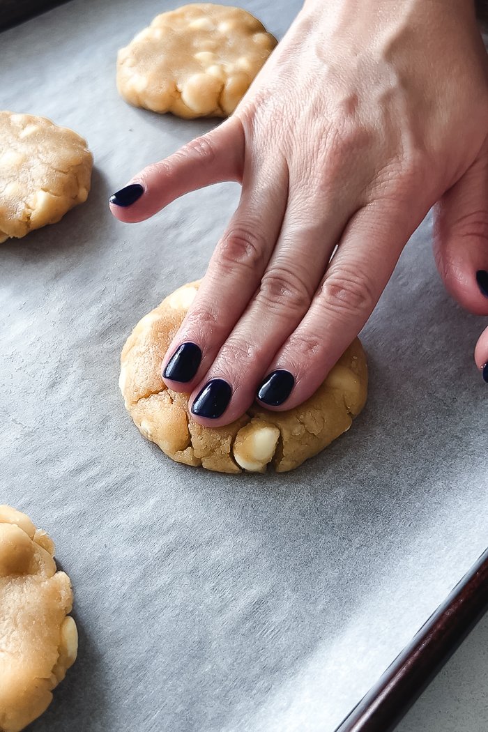 White Chocolate Macadamia Cookies-2.jpg