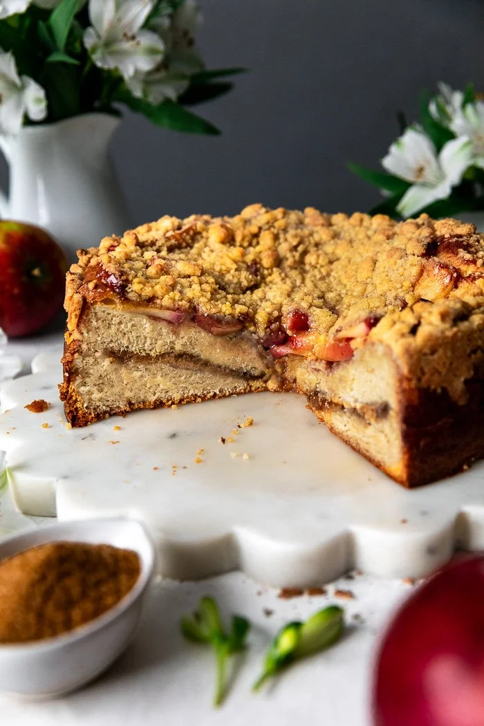 Yeasted Apple Coffee Cake