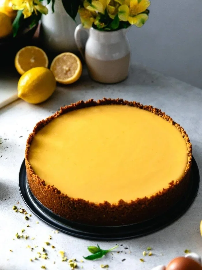 Trust me when I say this classic Lemon Pie is sunshine in a slice! ☀️ It starts with a crisp, buttery graham crust with a hint of toasted pistachio, then gets filled with a silky smooth, perfectly tangy lemon filling made with fresh lemon juice and z