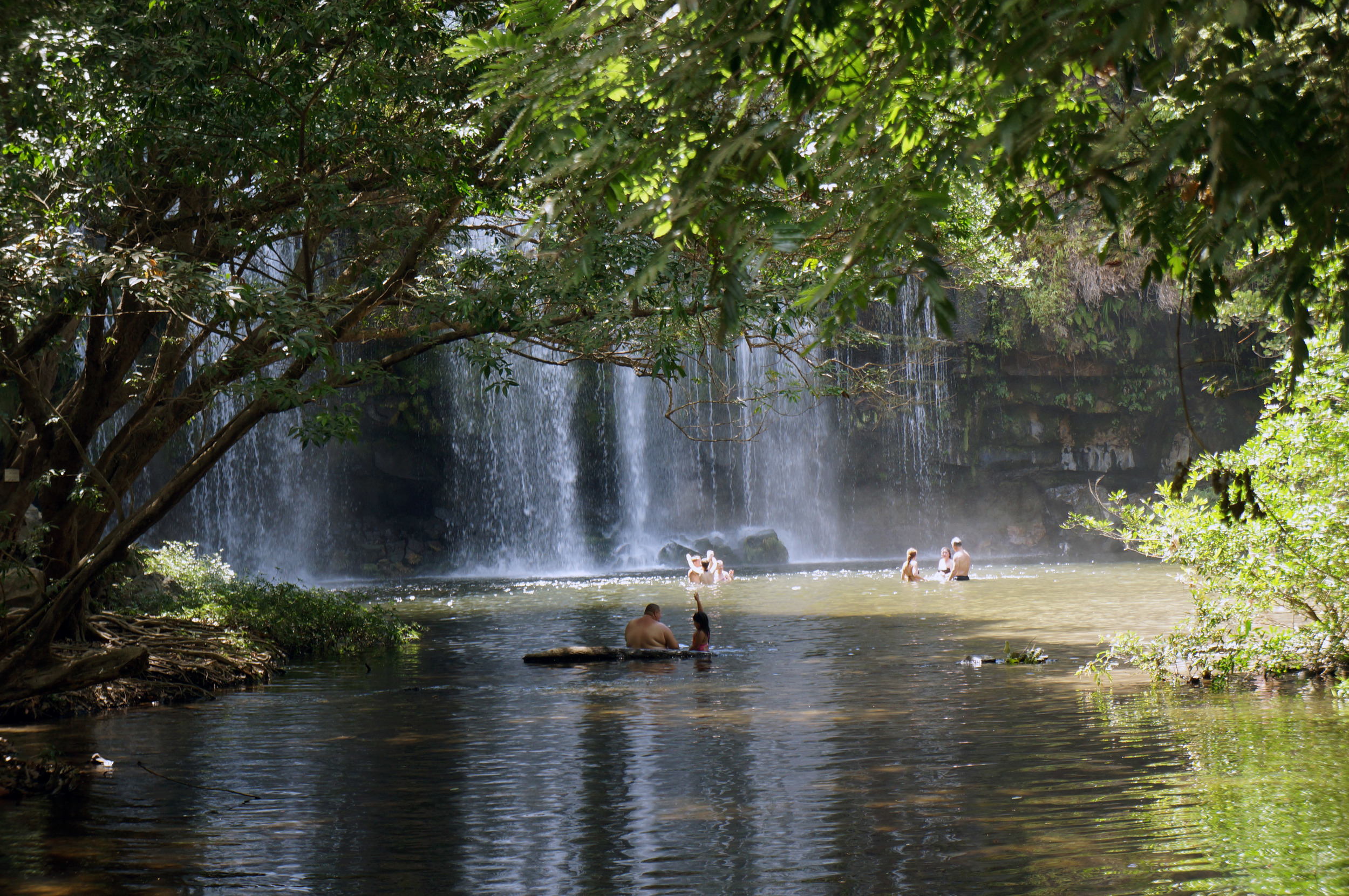 Lllanos de Cortez Waterfall
