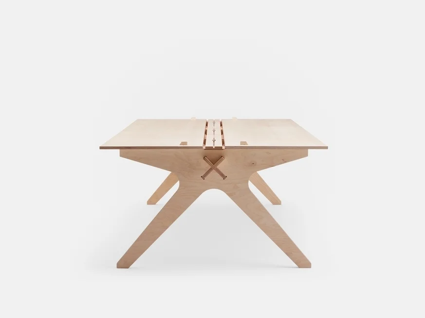 lean-desk_index_side-view_ply_2880x1620.lead.jpg