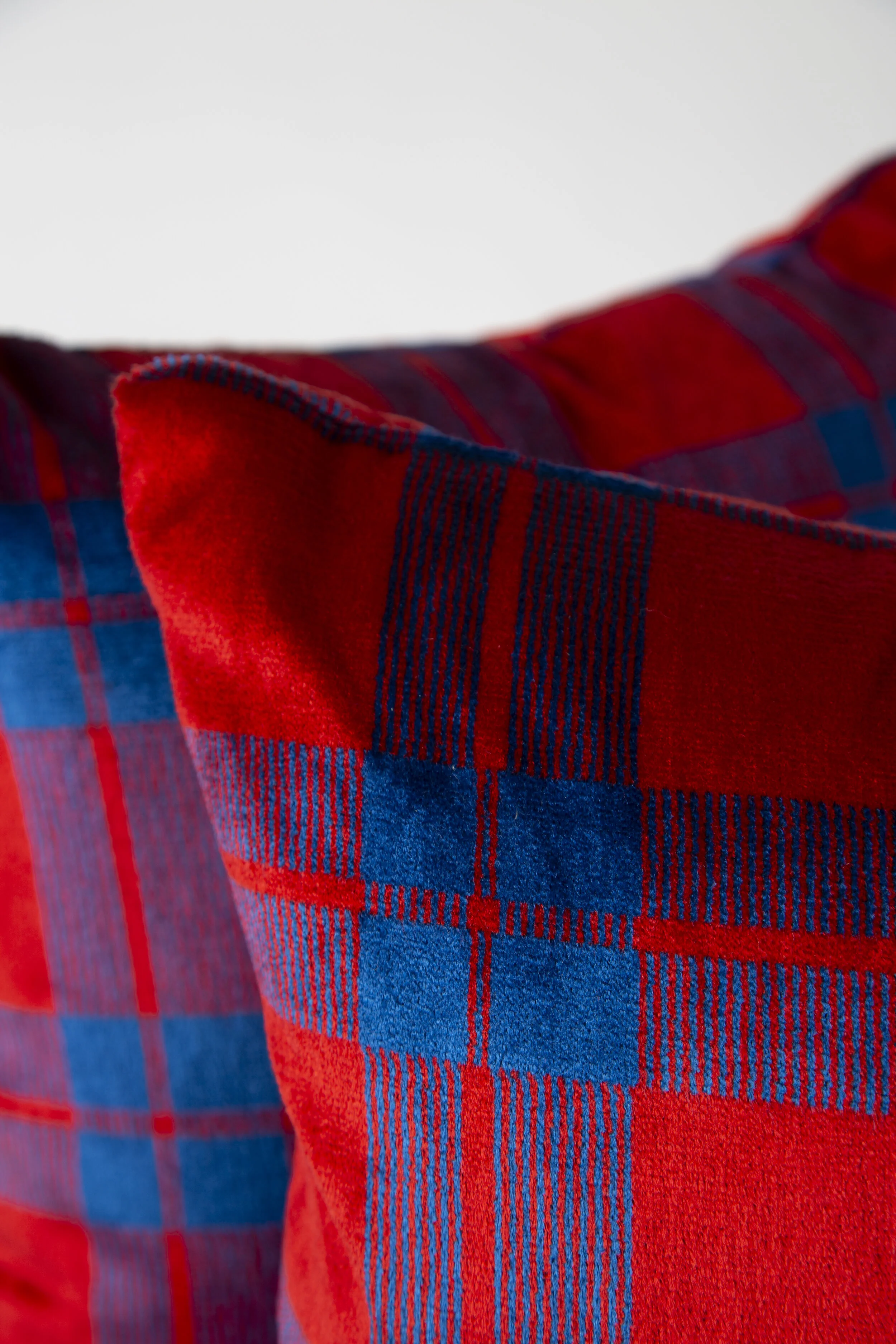URBAGE Custom Down Pillows — URBAGE