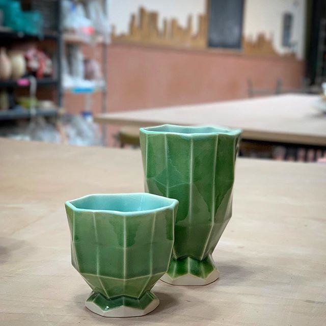 A few more pieces out from molds made at #greenwichhousepottery glazed at #chamberspottery #slipcasting #pottery #3dprinting