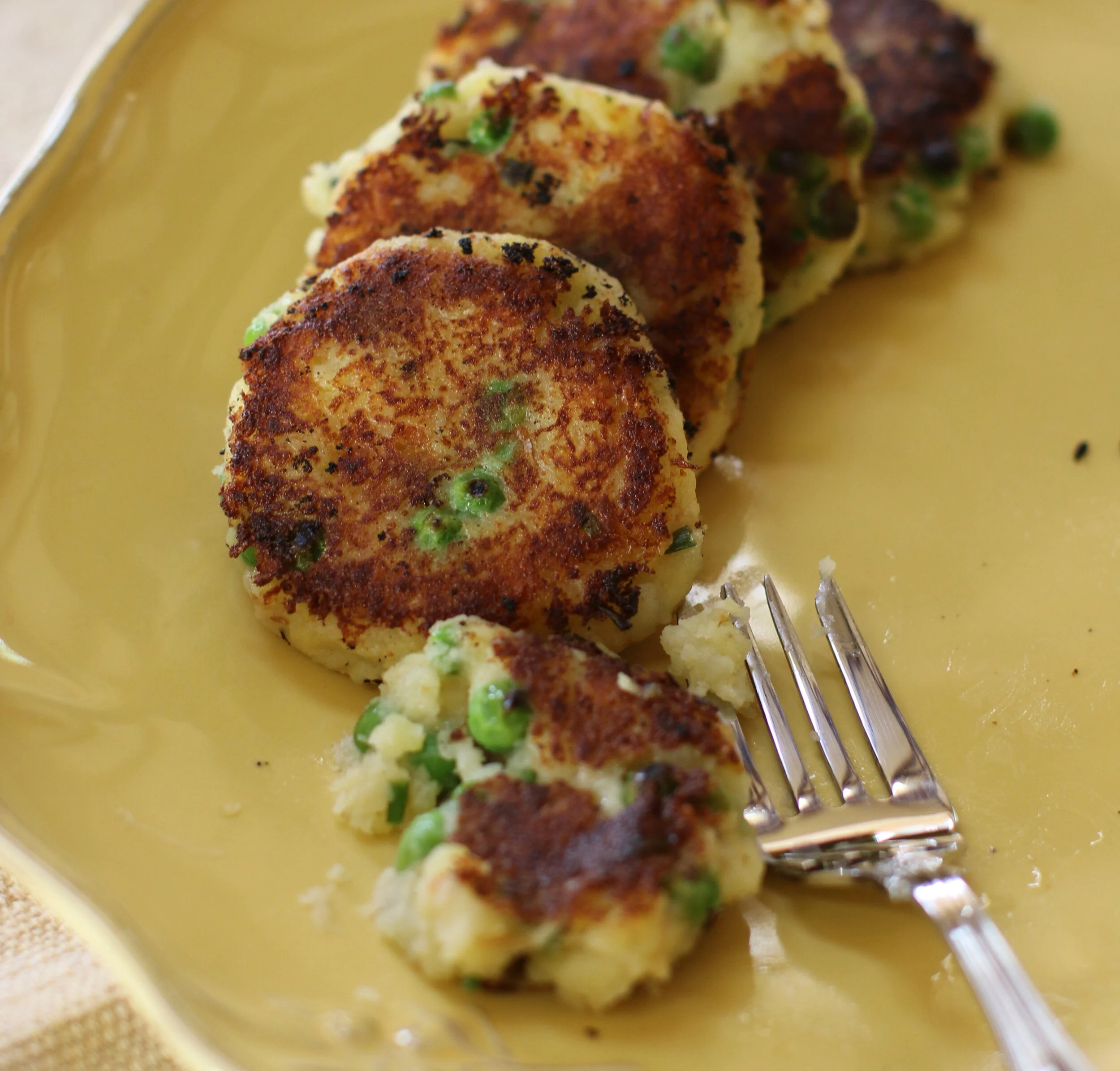 Smoked Cheddar and Pea Potato Cakes