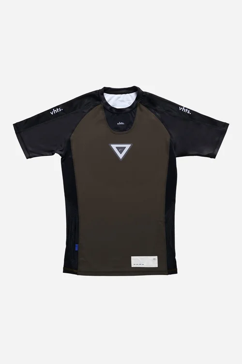 Spring/ Summer 2026 Ranked Rash Guard - MESH - BROWN