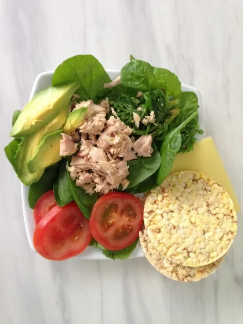 A quick meal or snack that is easy to prepare in your hotel room