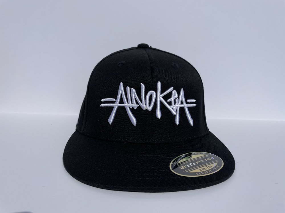 /AinokeA\\ Old Skool Flex Fit Hat — Ainokea