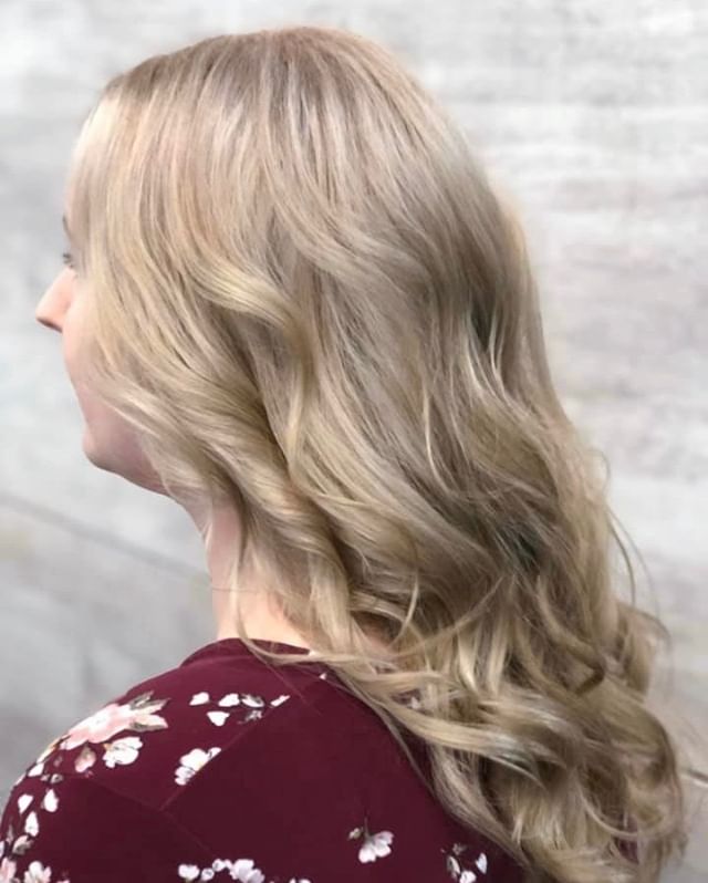 Lighten Up 💕⠀⠀⠀⠀⠀⠀⠀⠀⠀
⠀⠀⠀⠀⠀⠀⠀⠀⠀
Gorgeous ashy blonde vibes created by Shantelle. ⠀⠀⠀⠀⠀⠀⠀⠀⠀
⠀⠀⠀⠀⠀⠀⠀⠀⠀
Our Lighten Up Colour Package is the perfect way to get your locks ready for the festive season with a half head of foils, customised toner, Kerstas