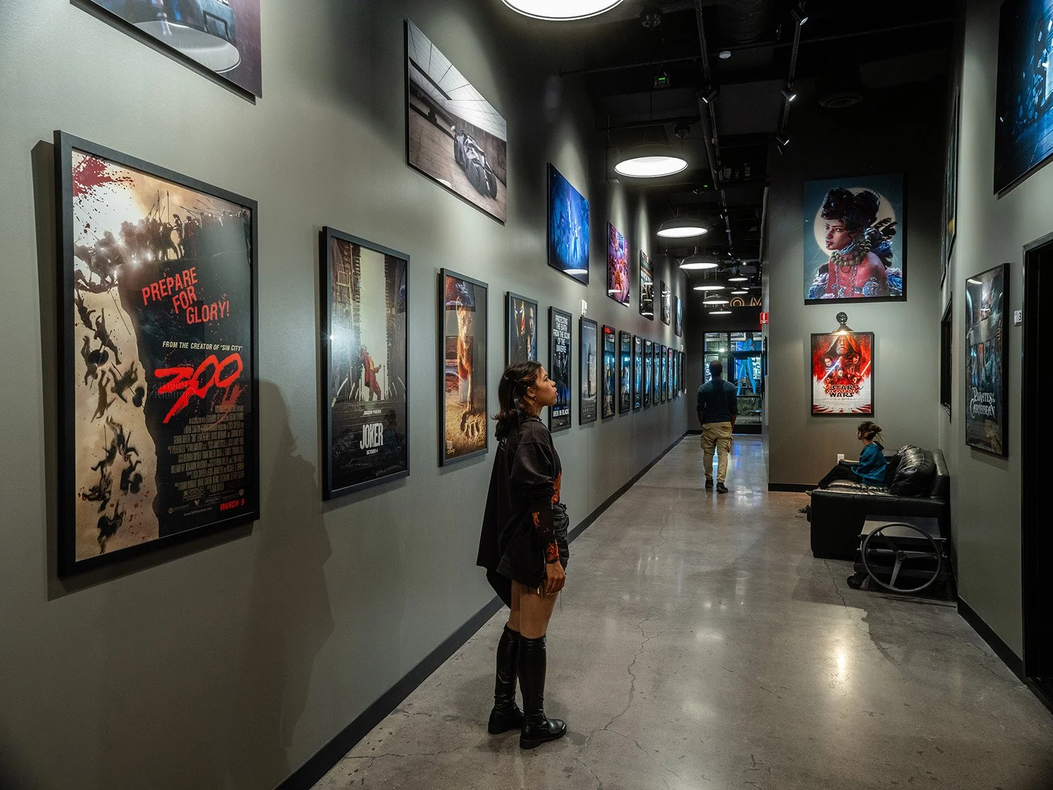 60_hallway.jpg