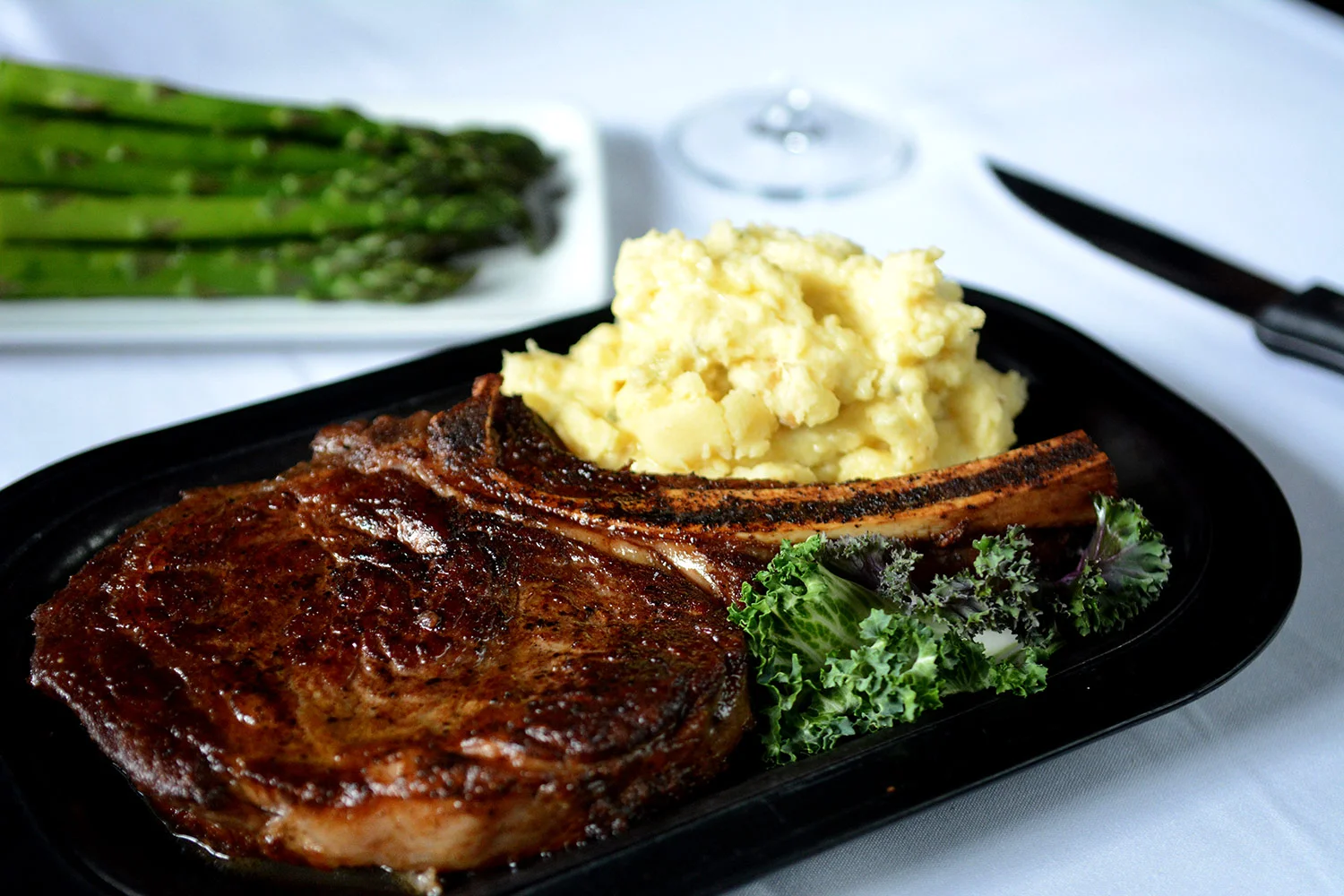 RingSideBone-InRibeye2.jpg