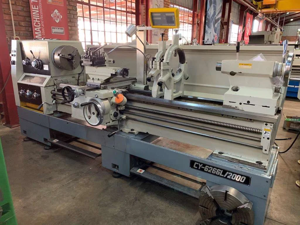 Used Yunnan CY6266L/2000 Centre Lathe 2000mm x 660mm