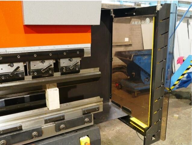 AMADA-HFE M2-130-2012_6.jpg