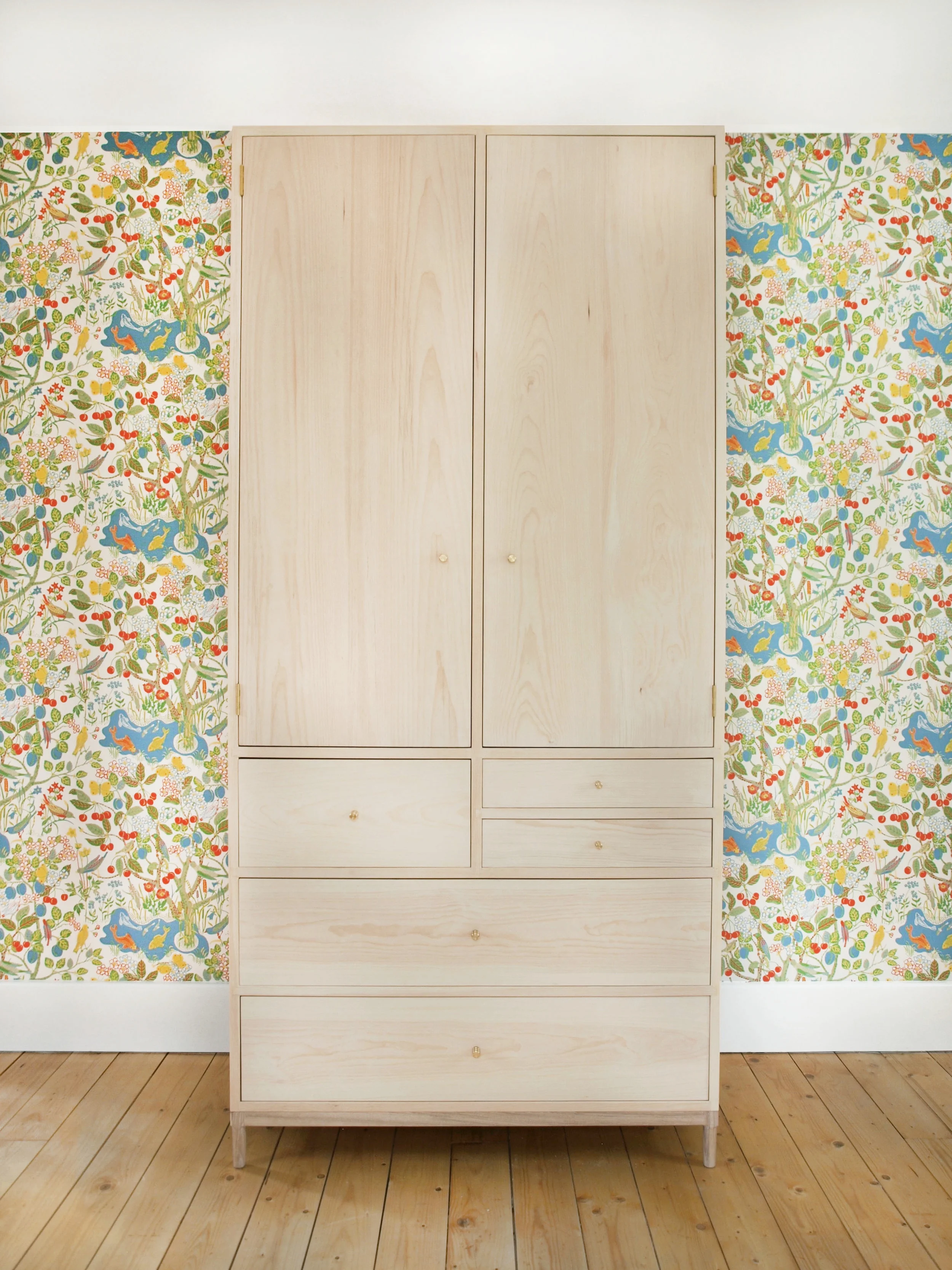 brian_persico_fin_armoire - 6.jpg
