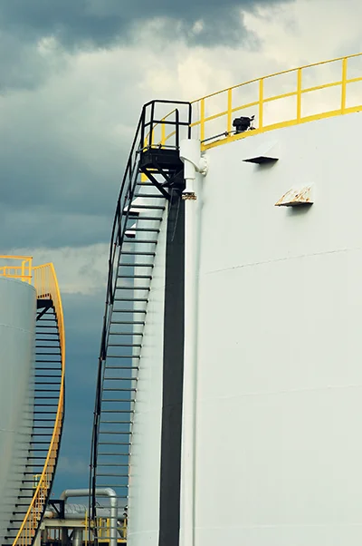 The negative impact on the Canadian economy of low oil and gas prices is expected to continue this year with further headcount cuts. istockphoto.com