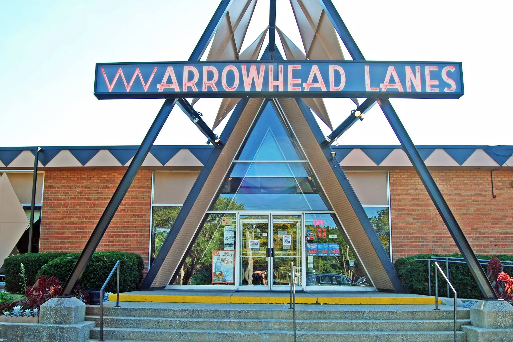 arrowhead-lanes.jpg