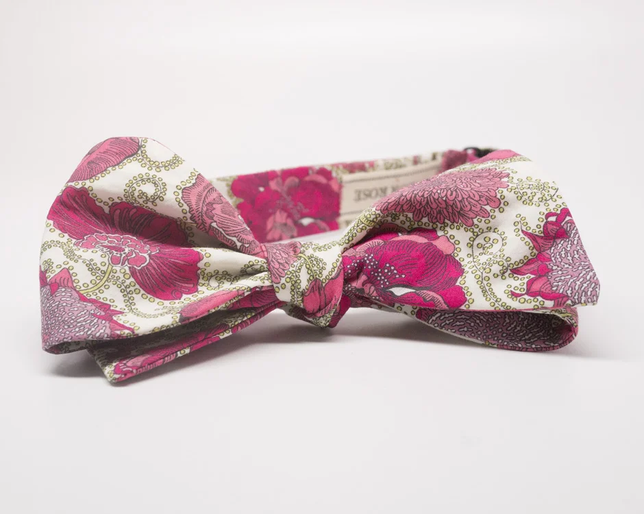 mens_sailorrose_libertyoflondon_bowtie-lucy-daisy-front.jpg