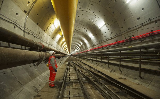 London eyes super sewer, but at what cost? 