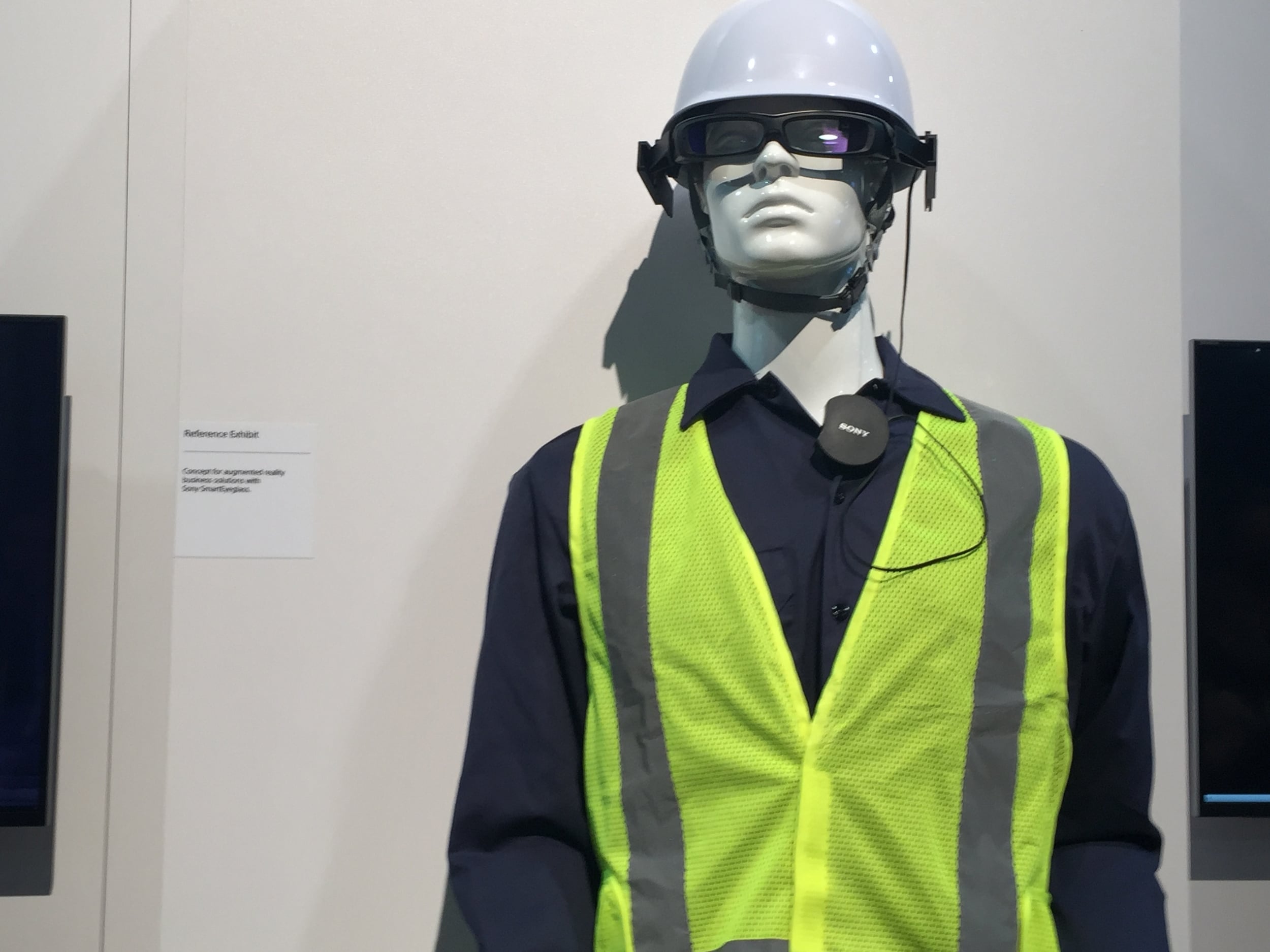  Sony looks to the jobsite with SmartEyeGlass