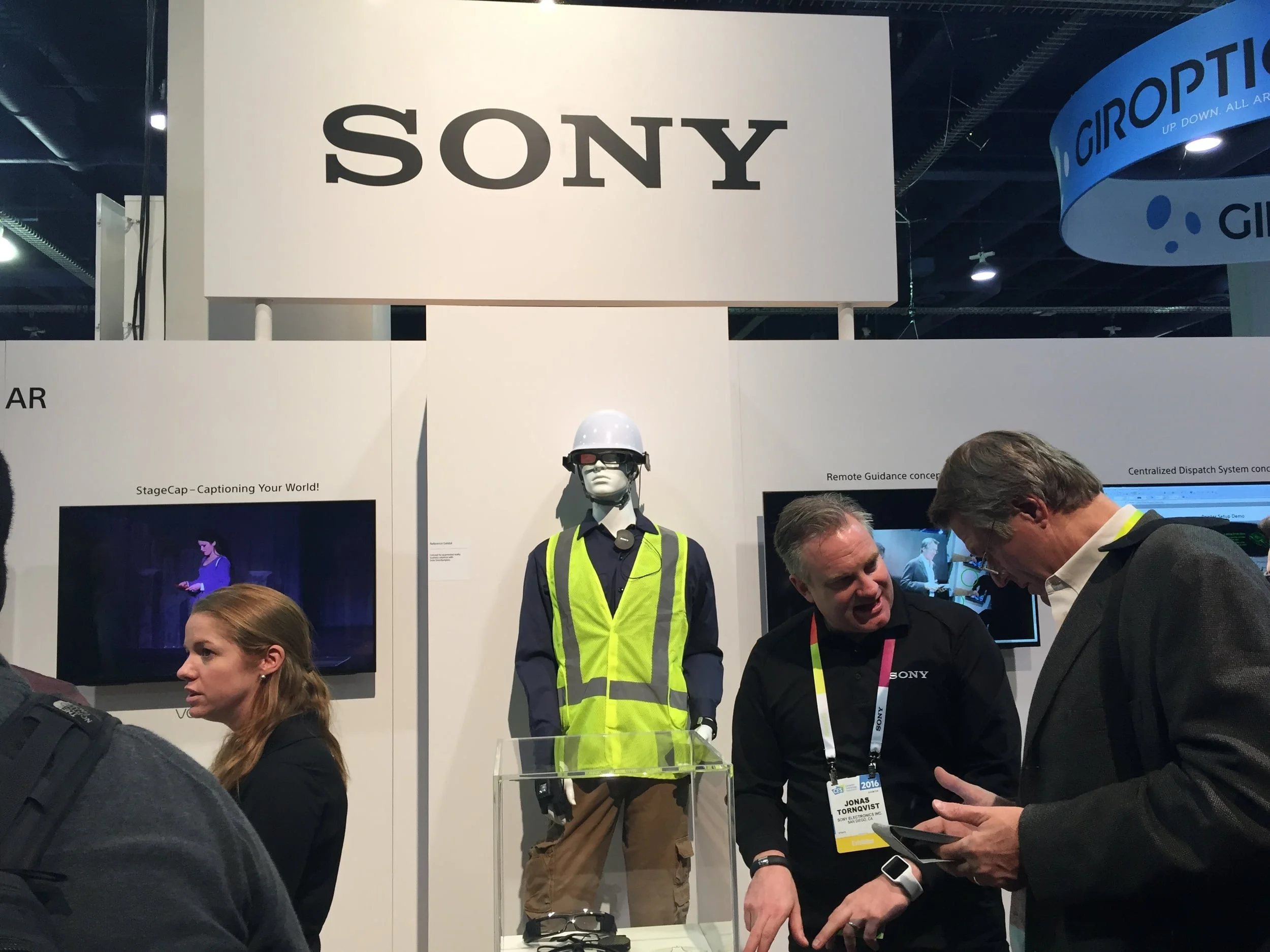  The  SmartEyeGlass  comes from Sony 