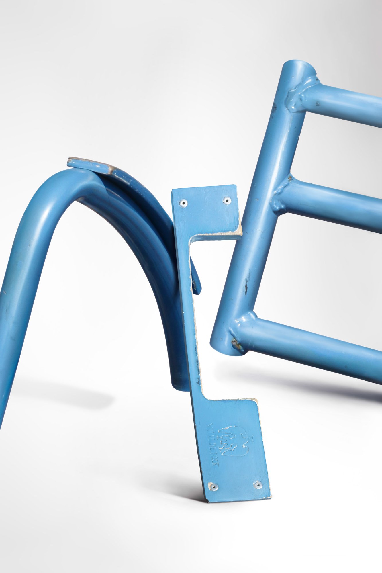 FlorianLevy_NCEproject_LaChaiseBleue.jpg