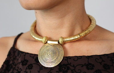 unique-brass-choker-necklace-pendant-tribal-nepal-handcrafted-jewelry-women-c020de85d6b79e31d2b160cda30f17ca.jpg