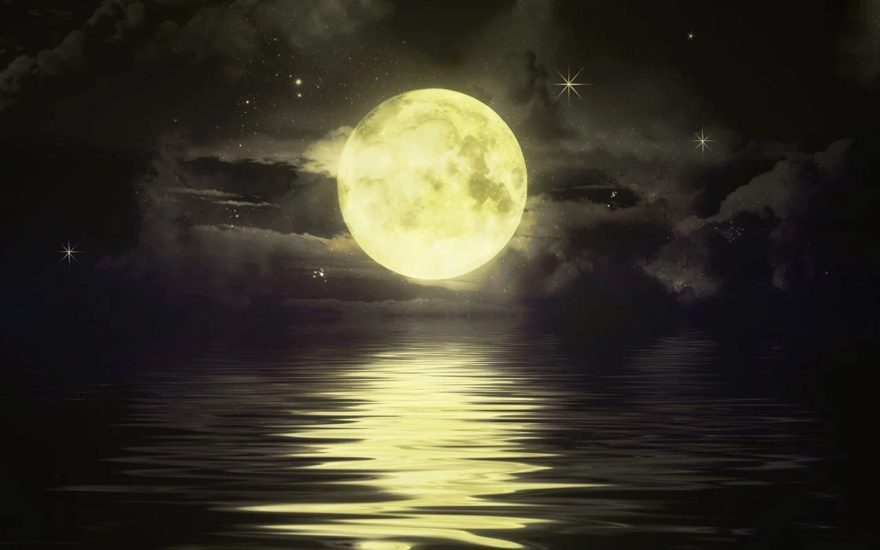 full-moon-over-water.jpg