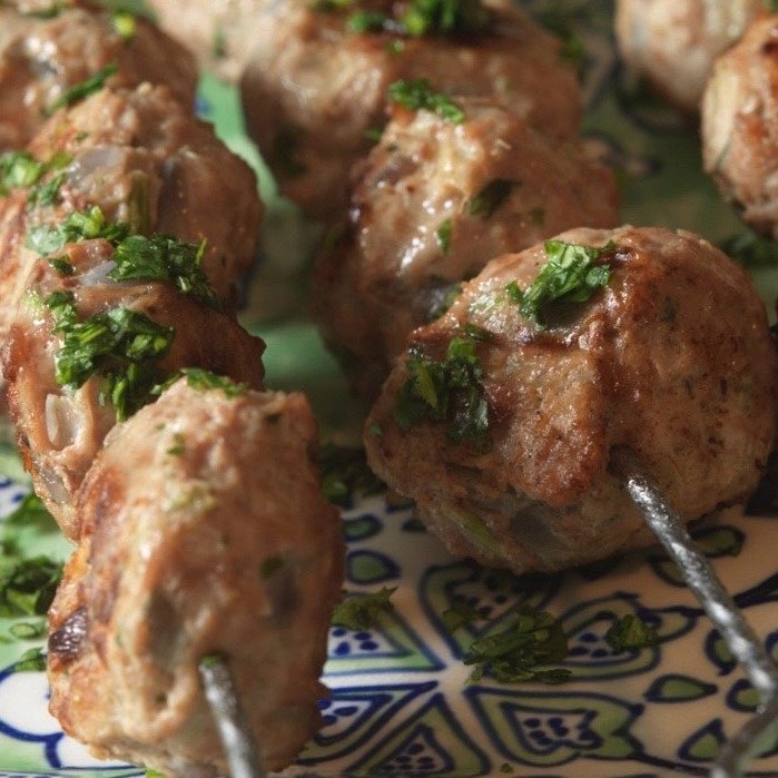 If you're looking for the perfect summer appetizer, these spiced turkey meatballs will always be a hit! Click the link in bio for the recipe!

#passionforspices #classicindian #recipe #food #summer #appetizer #cookingschool #cooking #culinary #easyre