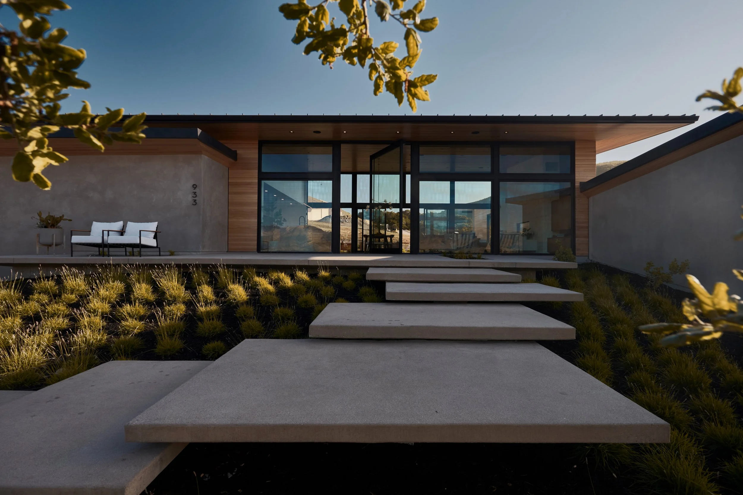 MAIDEN Modern Steel Doors 3.jpg