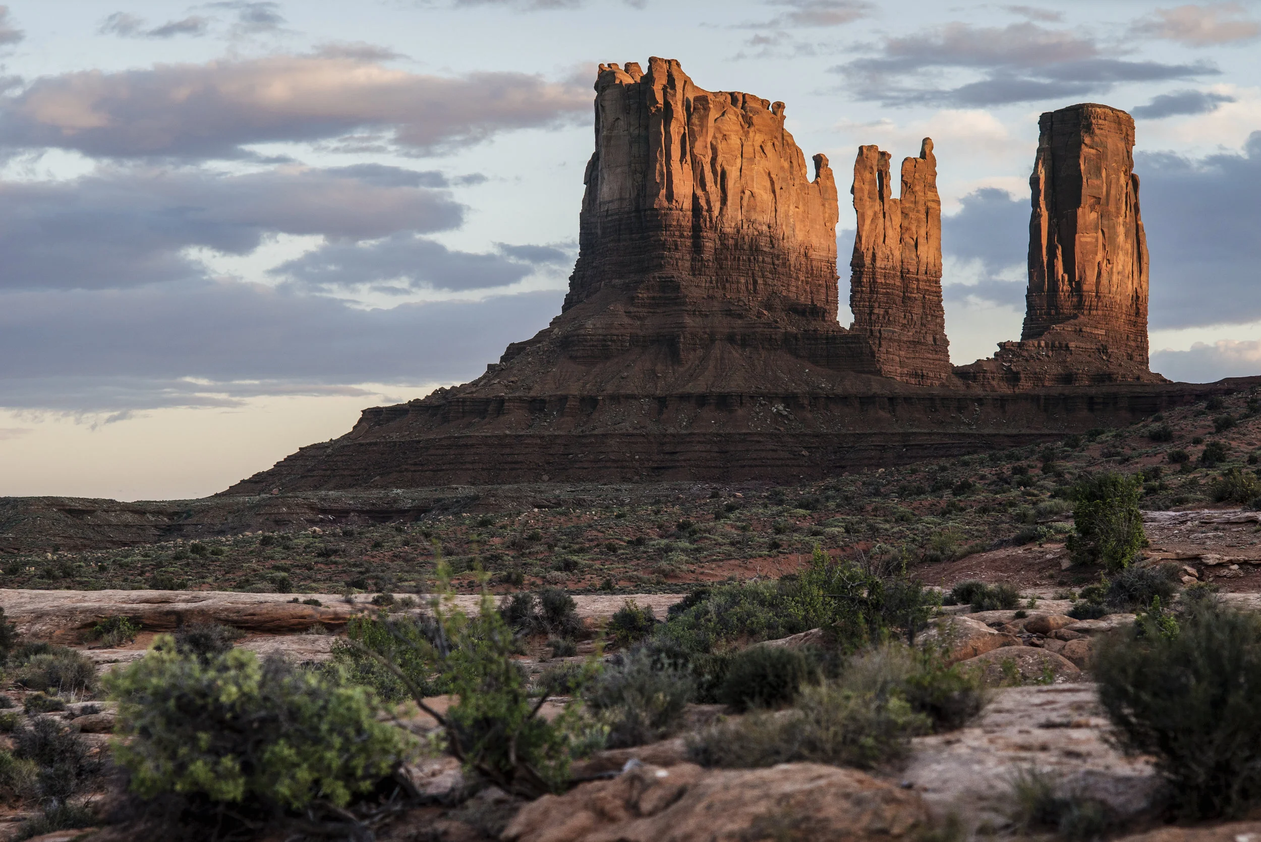 17_UTAH_MONUMENT_VALLEY_SUNSET_2_IM.jpg
