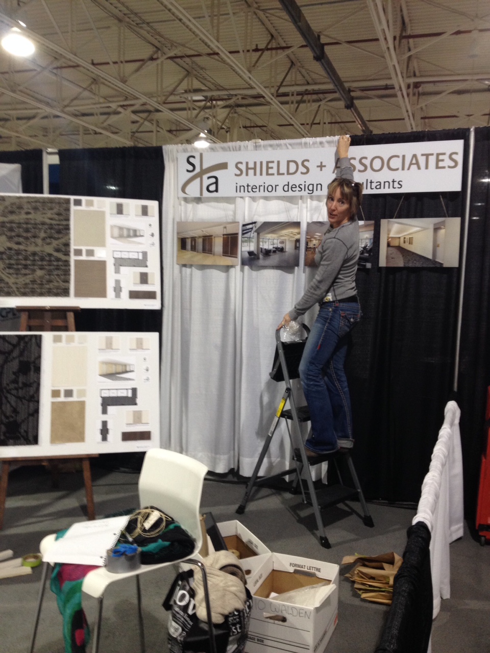 Vitorhya Setting Up the Booth
