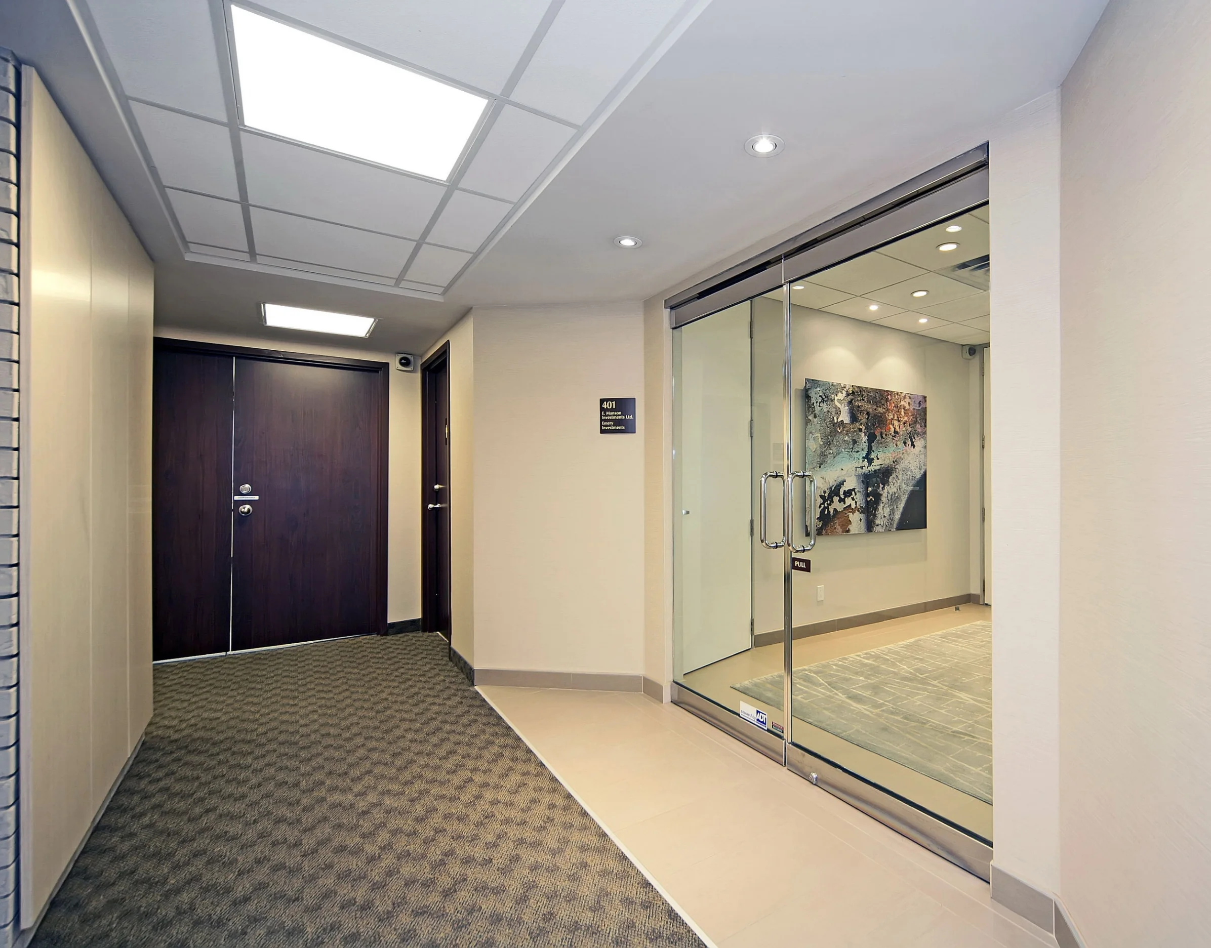 620 Wilson corridor.jpg