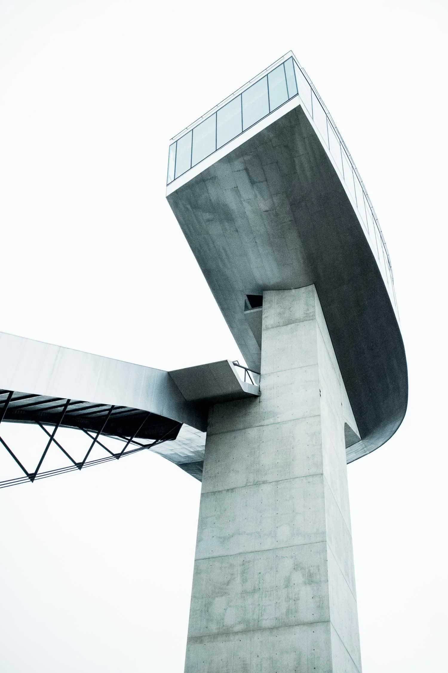 zaha_hadid_architecture-01.jpg