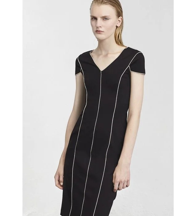Blk-White-Stripe-Dress-578x700.jpg